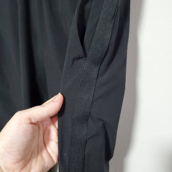 ATHLETA Nolita Slim Tapered Leg Crop Pants Travel Stretch Black Women's 4 x 25" - Picture 4 of 16